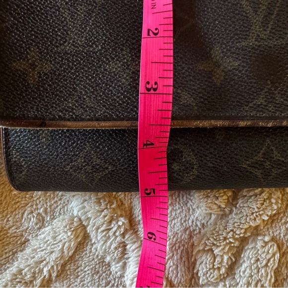 Louis Vuitton Twin GM Monogram Crossbody Vintage Long Flap Pochette Authentic - Picture 12 of 16